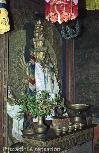 altare monastero nido della tigre